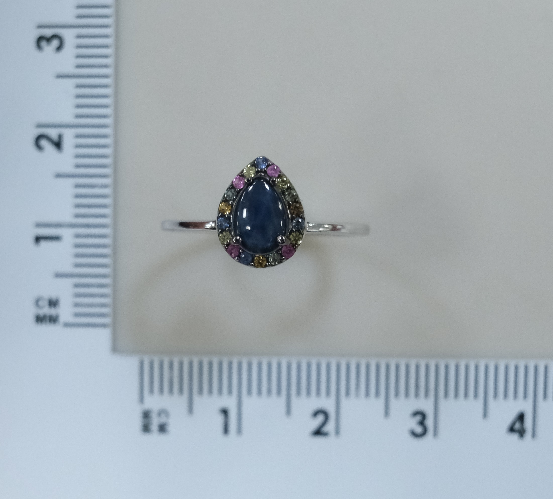 Серебряное кольцо со звездчатым сапфиром
